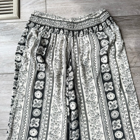 A&F Bohemian styled flare pants - Picture 11 of 11